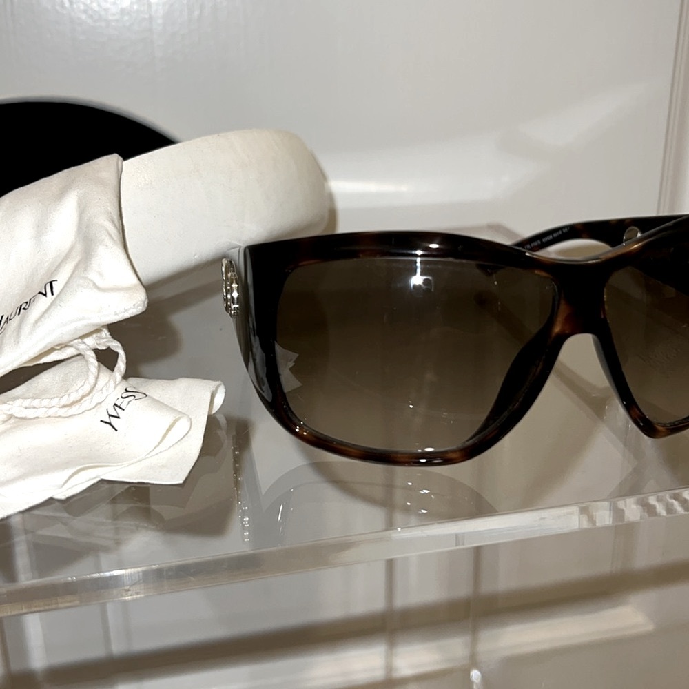 Yves Saint Laurent brown tortoise shell gradient 6112 sunglasses - Picture 2 of 5